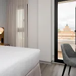 Petit Palace Vargas Hotel 2*