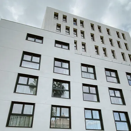 Petit Palace Vargas فندق